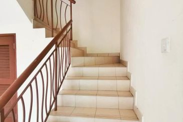 Taman Villa impiana, pelangi semenyih, behind Tesco lotus semenyih