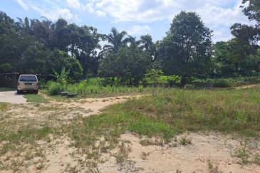 taman arawana, 1 acre agriculture land come with ready infrastructure water, iwk, electricity