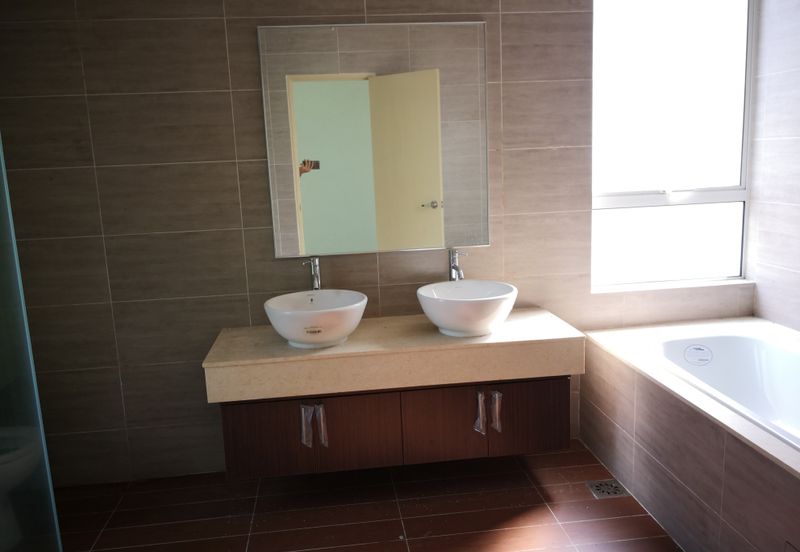 Avenue 6, Bandar Tun Hussein Onn