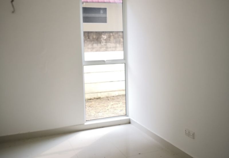 Avenue 6, Bandar Tun Hussein Onn