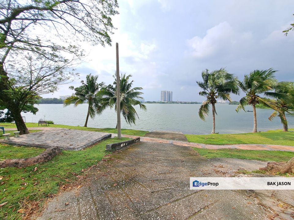 Lake haven home, 3sty house extension in taman tasik prima, puchong, Selangor, Puchong