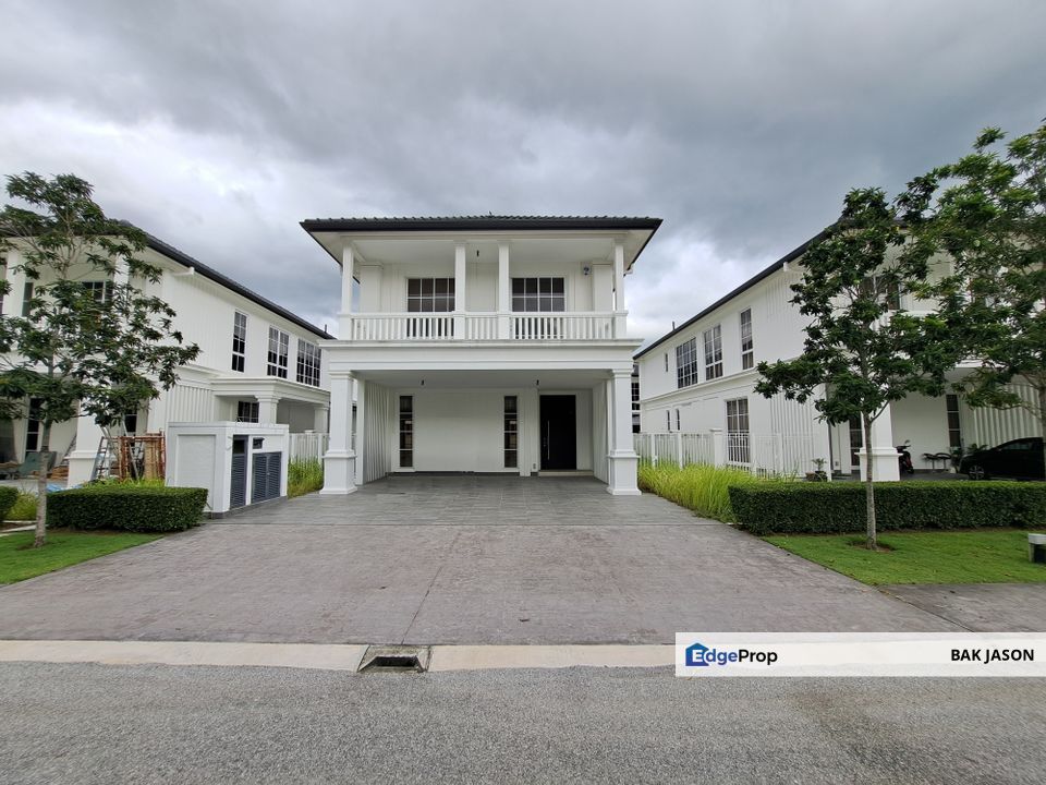 stoneridge bungalow below market price, Selangor, Semenyih