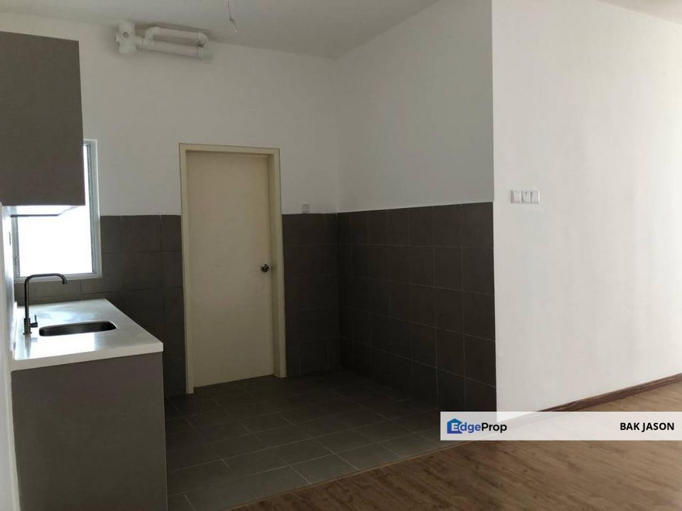 Below Bank value 150k ❤️ Lakefront home Residences, Cyberjaya, Selangor, Cyberjaya