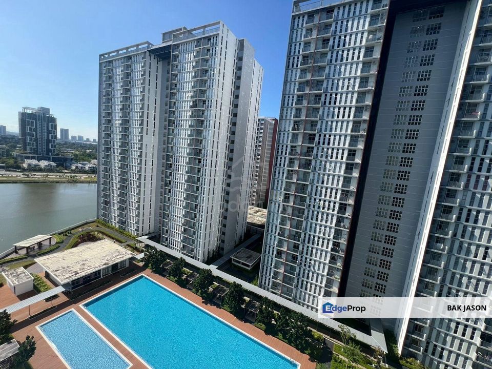 Below Bank value 150k ❤️ Lakefront home Residences, Cyberjaya, Selangor, Cyberjaya