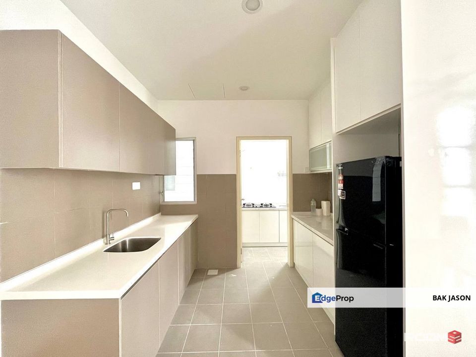 Below Bank value 150k ❤️ Lakefront home Residences, Cyberjaya, Selangor, Cyberjaya