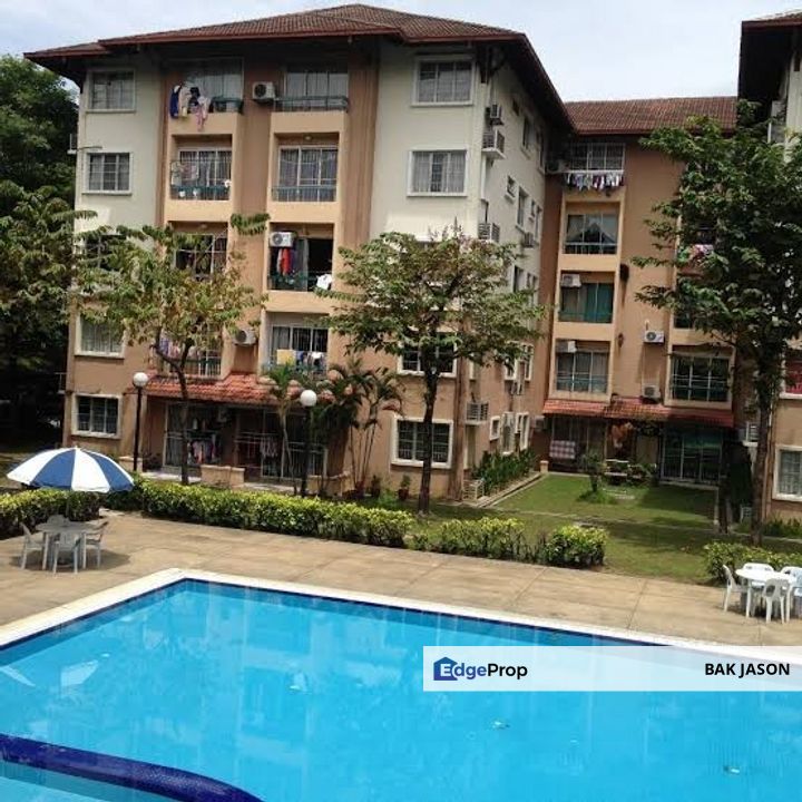 Lakeside Living Redefined | Exclusive Condo in Bandar Sri Permaisuri cheras , Kuala Lumpur, Cheras