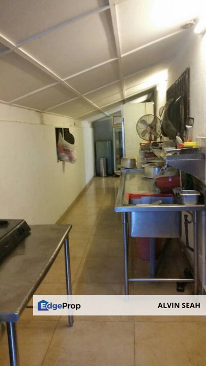 ss 2/3, Commercial Bungalow, Petaling Jaya, Selangor, SS2