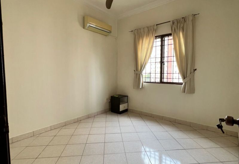 Bayu Puteri Apartment