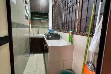 Bayu Puteri Apartment