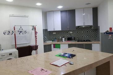 Tropicana City Tropics