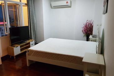 Tropicana City Tropics