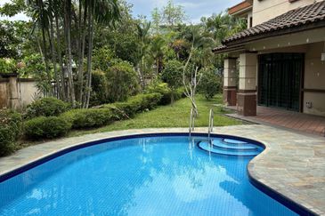 Tropicana Golf & Country Resort