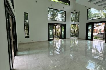 Tropicana Golf & Country Resort