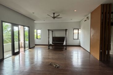 Tropicana Golf & Country Resort