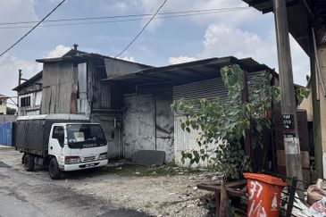 Kampung Cempaka, PJU 1/13, Petaling Jaya