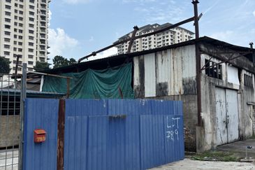 Kampung Cempaka, PJU 1/13, Petaling Jaya