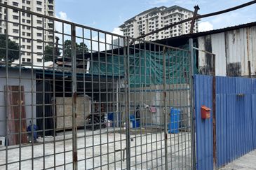 Kampung Cempaka, PJU 1/13, Petaling Jaya