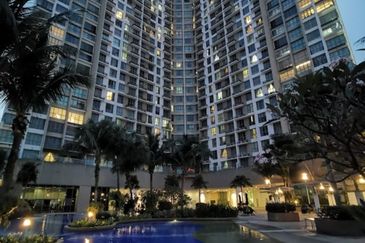 Tropicana City Tropics