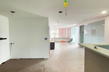 Medan Putra Business Centre