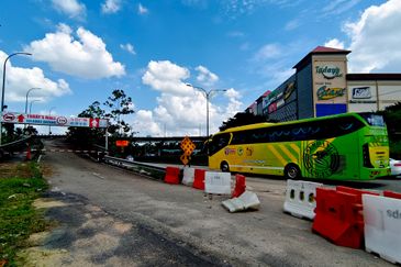 TODAYS MALL ULU TIRAM JOHOR