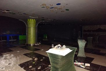 TODAYS MALL ULU TIRAM JOHOR