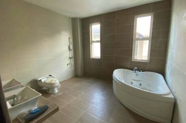 Taman Villa Perdana, Yong Peng, 3-Storey Detached House 