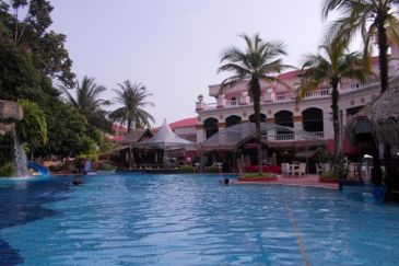 Jalan Pantai Tengah / Chenang (Hotels & Resort)