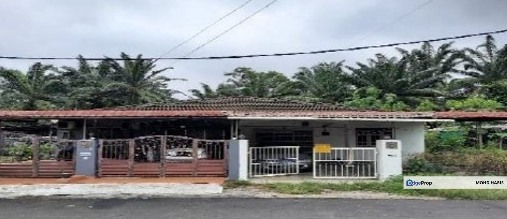 Taman Maju Mewah Ayer Tawar, Perak single storey semidetached house