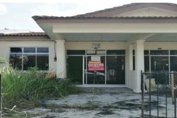 Jalan Chenderong 2, Taman Chenderong Jaya, Batu Gajah - 1-storey intermediate terrace house