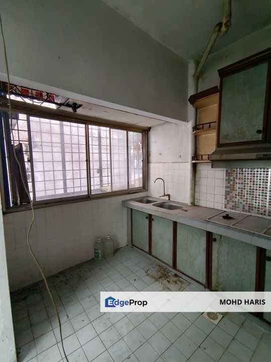 Taman kosas, 2nd Floor walk up apartment (Shop house), Selangor, Ampang