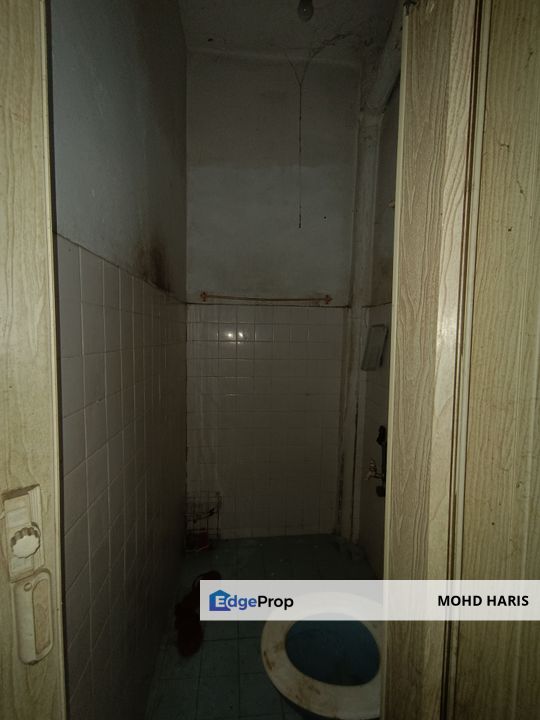 Taman kosas, 2nd Floor walk up apartment (Shop house), Selangor, Ampang