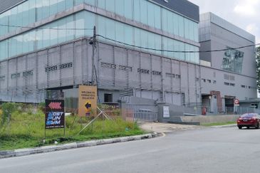 Jalan Damansara, Commercial Land with Building
