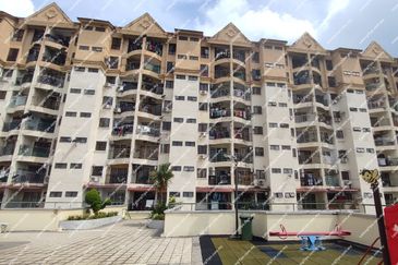 Ixora Apartment
