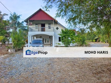 Kg Haji Ghaffar, Yong Peng 2 Storey village House gated, Johor, Yong Peng