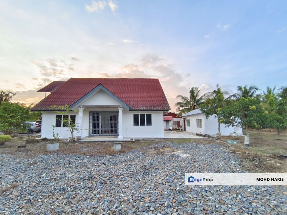 Yong Peng Bunglow 2 storey with worker house, Johor, Yong Peng