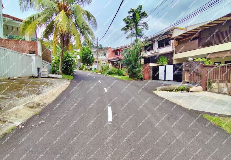 Jalan Liku, Taman Zoo View, Hulu Klang, 68000 Ampang, Selangor - 2 Storey Terrace House 