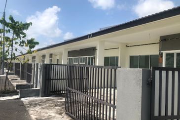 TAMAN LAGENDA TELUK INTAN