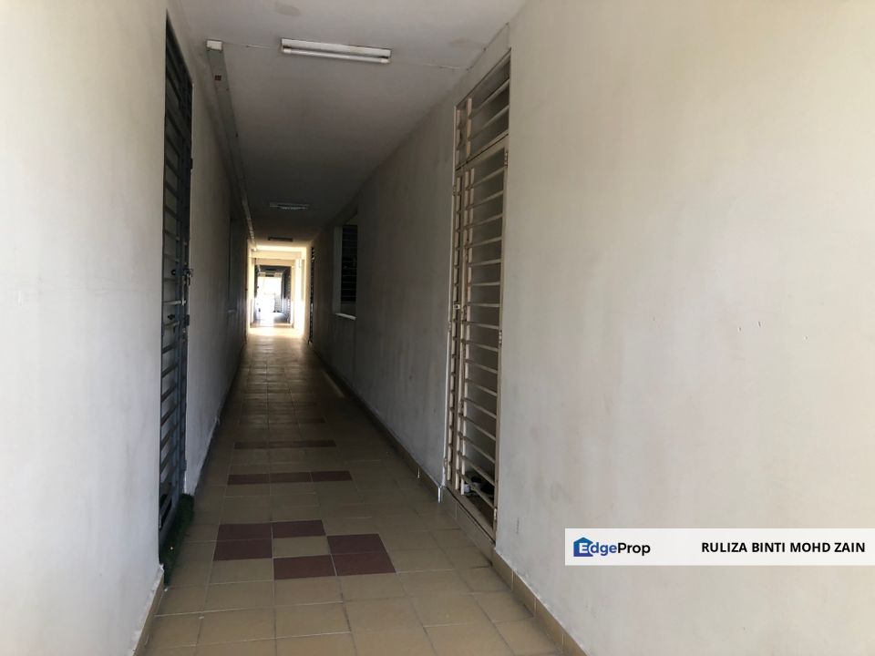 BELOW MARKET MUTIARA ANGGERIK SERVICE APARTMENT CONDOMINIUM, Selangor, Shah Alam