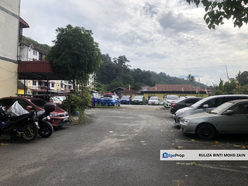 Apartment Impian Warisan Batu 18 Hulu Langat, Selangor, Hulu Langat