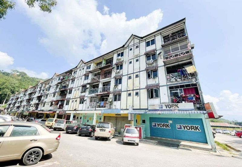 Taman Impian Warisan Flat