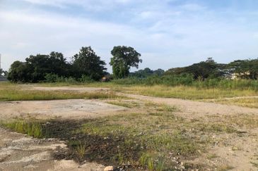 Peringgit Batu Berendam Potential Commercial Land Melaka