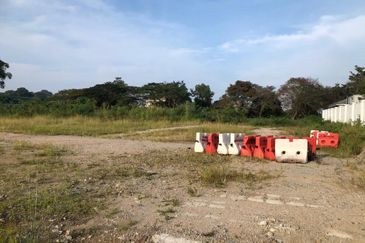 Peringgit Batu Berendam Potential Commercial Land Melaka