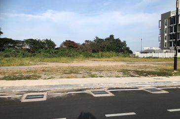 Peringgit Batu Berendam Potential Commercial Land Melaka