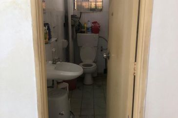 Condominium Taman Sri Mas Ampang with Terrace Area