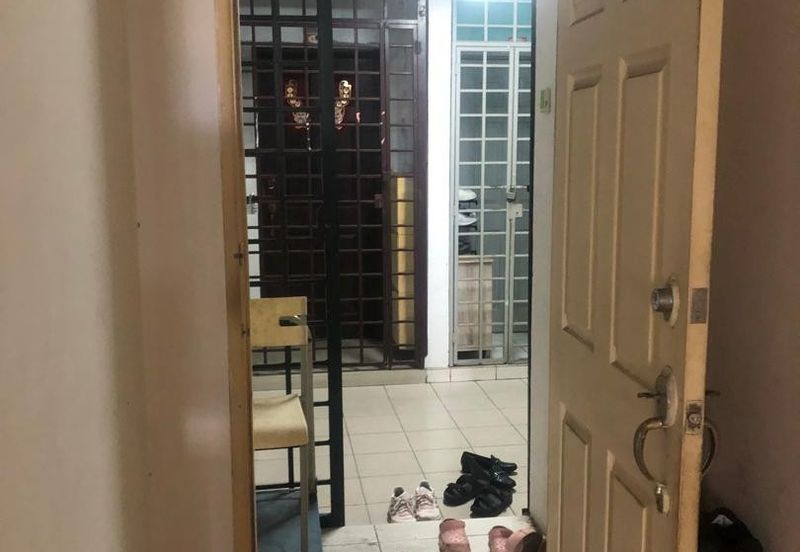 Condominium Taman Sri Mas Ampang with Terrace Area