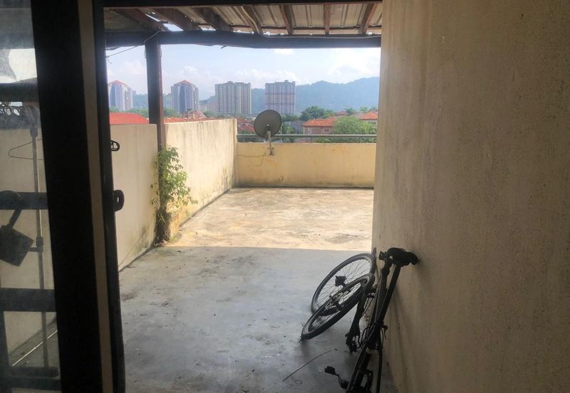 Condominium Taman Sri Mas Ampang with Terrace Area