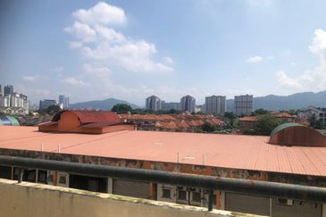 Condominium Taman Sri Mas Ampang with Terrace Area