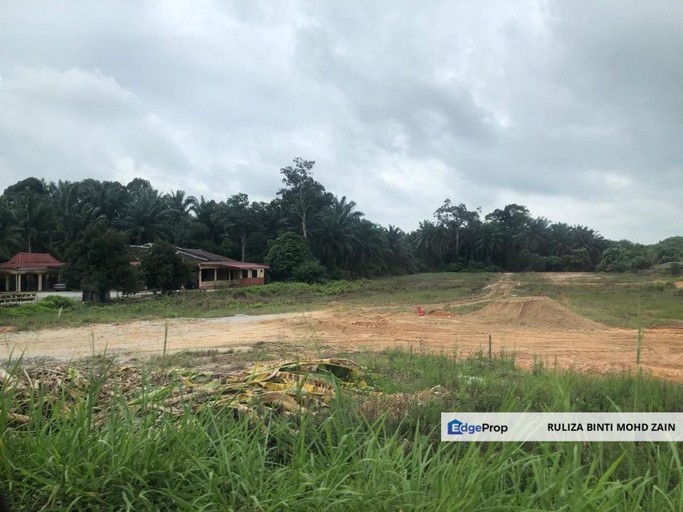 Lot Banglo Kg Bahagia Sungai Manik Teluk Intan, Perak, Hilir Perak