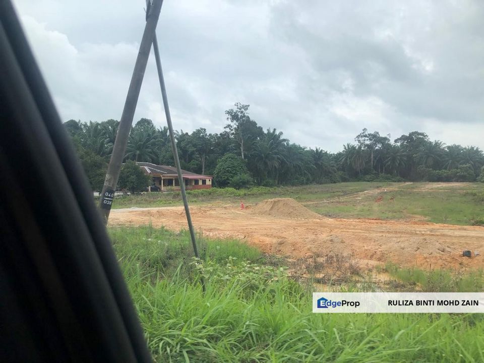 Lot Banglo Kg Bahagia Sungai Manik Teluk Intan, Perak, Hilir Perak