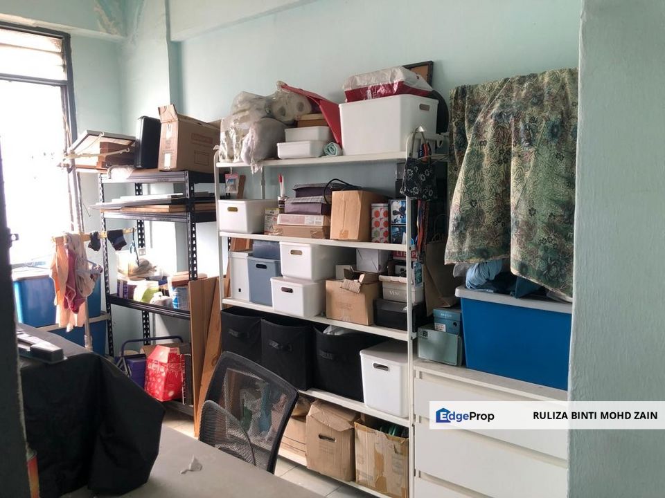 Flat Apartment Puchong Permai Low Cost Puchong, Selangor, Puchong